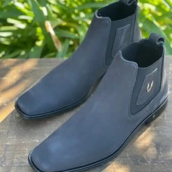 Cuadra Vestigium Nobuk Dark Gray Chelsea Boot