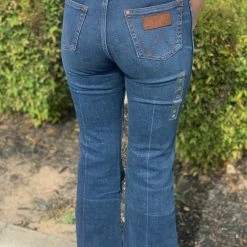 Guadalajara Western Wear Women Wrangler Retro Trouser