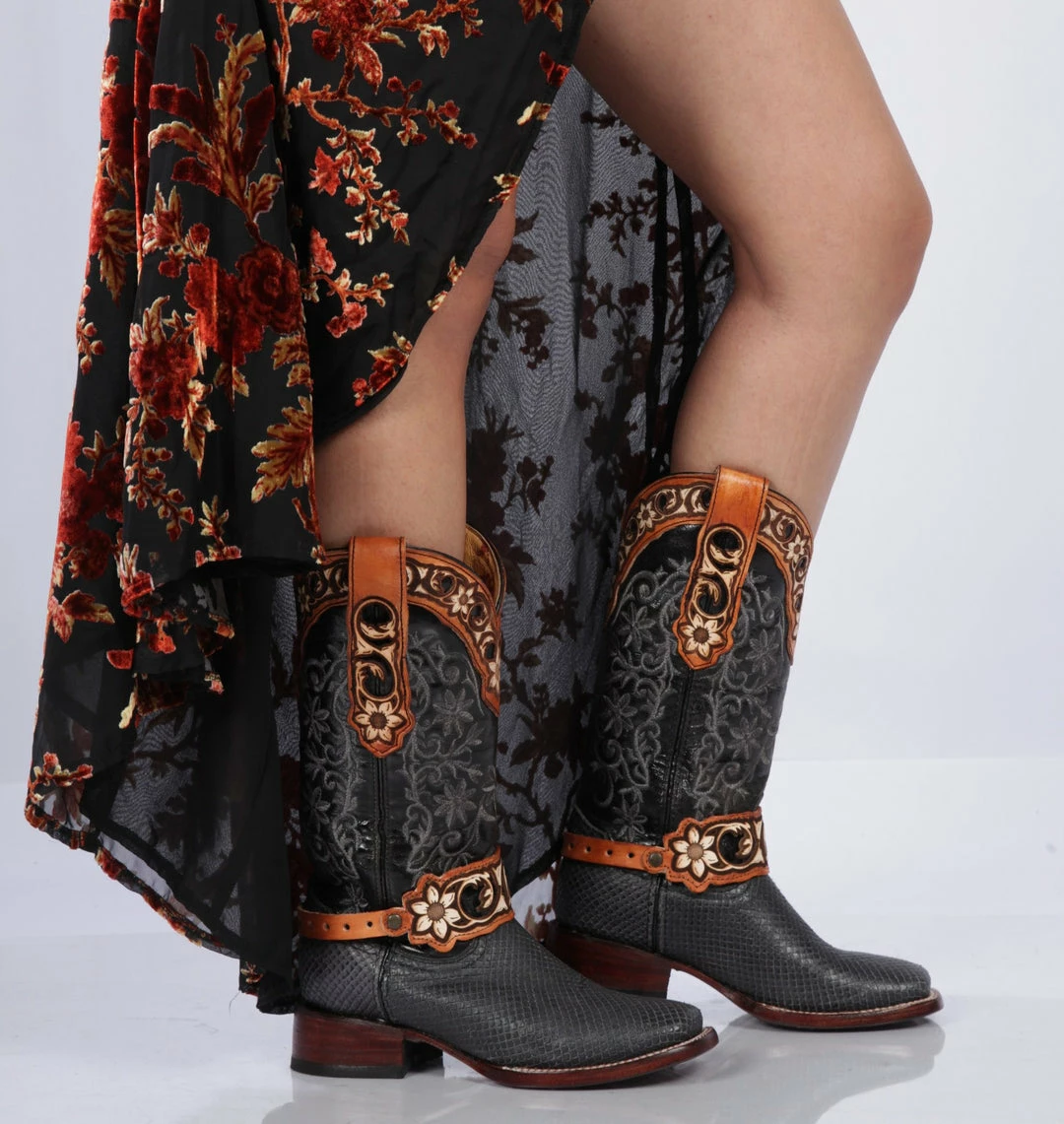 Reywelt Quincy Wide Square Toe Western Cowgirl Boots - Q3225709 Women 5 Reywelt Quincy Wide Square Toe Western Cowgirl Boots - Q3225709 Women