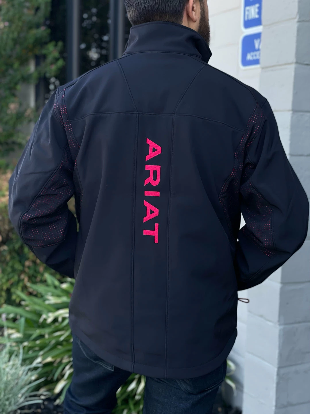 Guadalajara Western Wear Ariat Men’s Vernon Vent Softshell Jacket 6 Guadalajara Western Wear Ariat Men’s Vernon Vent Softshell Jacket