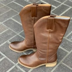 Guadalajara Western Wear Dingo Brown Homestead Fashion Women Round Toe Boot