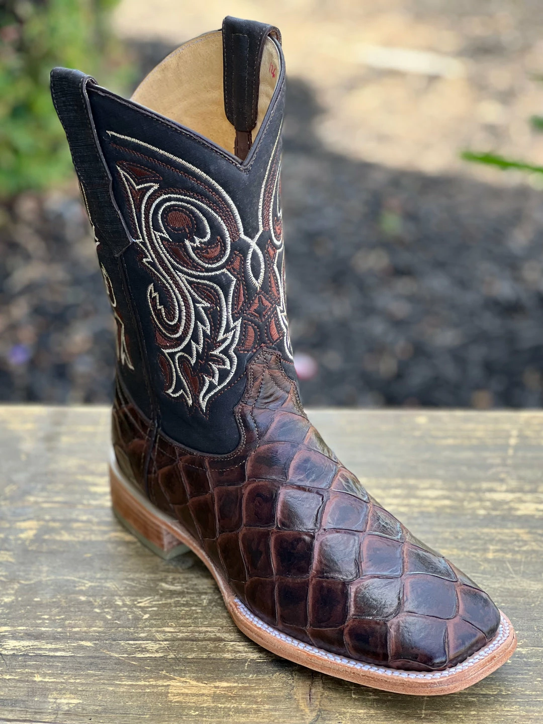 Guadalajara Western Wear Men Pirarrucu Print Brown Wide Square Toe Cowboy Boots 3 Guadalajara Western Wear Men Pirarrucu Print Brown Wide Square Toe Cowboy Boots