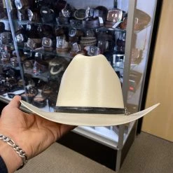 Guadalajara Western Wear Men 500X Johnson Copa Alta 4 3/4" Falda Corta 3" Toquilla Avestruz Negro 10 Guadalajara Western Wear Men 500X Johnson Copa Alta 4 3/4