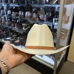 Guadalajara Western Wear Men 500X Johnson Copa Alta 4 3/4" Falda Corta 3" Toquilla Avestruz Cognac 10 Guadalajara Western Wear Men 500X Johnson Copa Alta 4 3/4