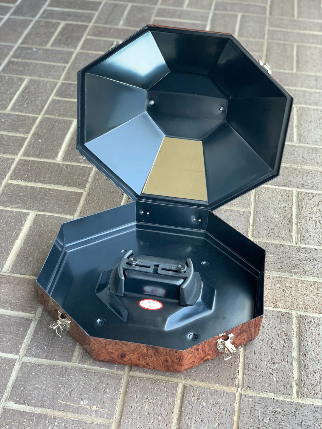 Guadalajara Western Wear Boot & Hat Care Exclusive Brown Wood HydroDipped Hat Carrying Case 4 Guadalajara Western Wear Boot & Hat Care Exclusive Brown Wood HydroDipped Hat Carrying Case