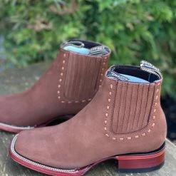 Guadalajara Western Wear Los Altos Women Wide Square Square Toe Chedron Suede Ankle Boot