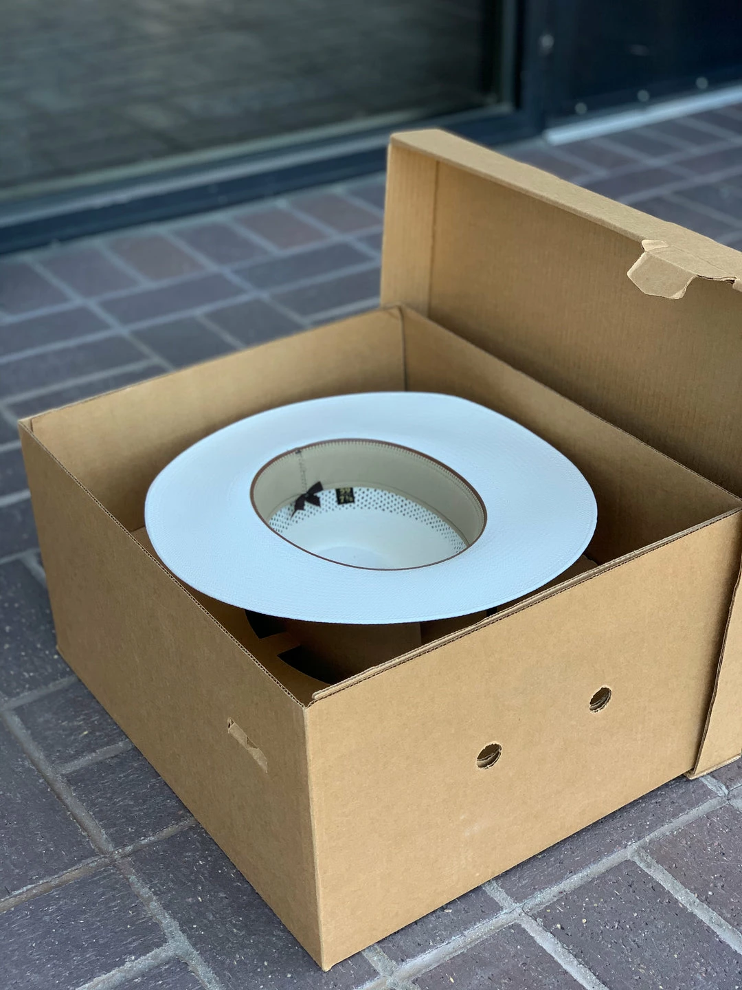 Guadalajara Western Wear Hat Box (fits One Hat) Boot & Hat Care 5 Guadalajara Western Wear Hat Box (fits One Hat) Boot & Hat Care