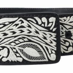 Guadalajara Western Wear White Diamond Piteado Fino Leather Belt - Negro